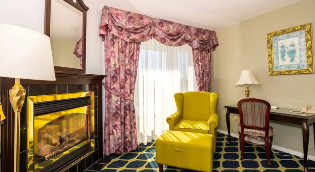 Четырёхместный номер Deluxe Auberge Giseles Inn
