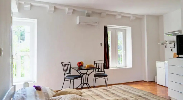 White House Apartments, Забронировать Апартаменты/квартира Апартаменты Корчулы, рядом с Частный Пляж «Апартментс Ванда», Апартаменты/квартира