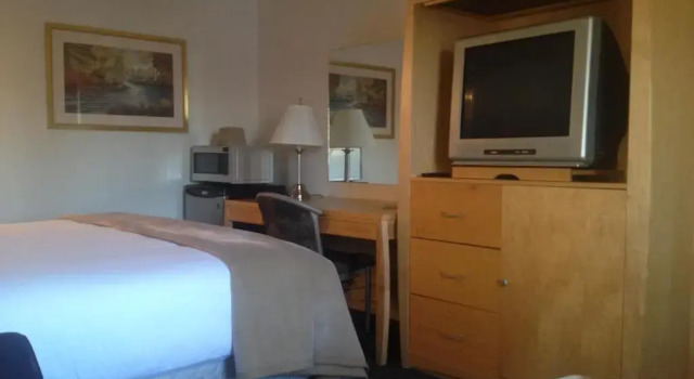 Номер Standard Eastglen Inn