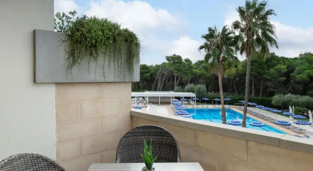 Standard Dreier Zimmer mit Poolblick Voi Daniela Essentia Hotel