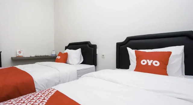 F7 Residence by OYO Rooms, Rezervați Hotel Surabaya East Java, aproape de City of Tomorrow Mall