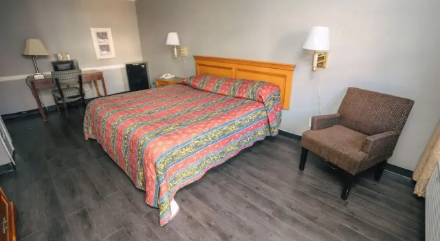 Guest Inn & Suites, Book Pension Hoteller i Norcross med pool, Swimmingpool
