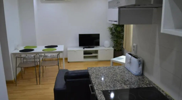 Cerca Da Vitoria, Rezervovat Hotel Hotely v Lisabon s parkováním, Parkování