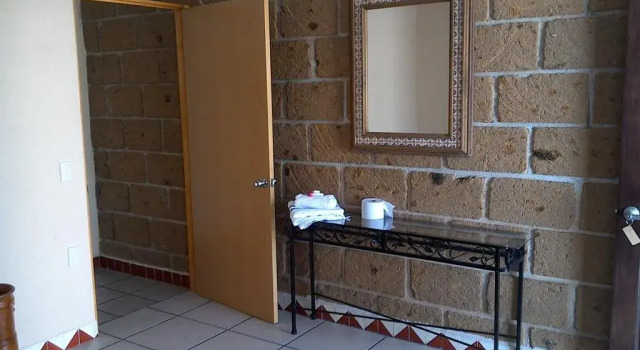 Hotel Los Naranjos, Забронировать Отель Центральная часть Текискиапана Керетаро