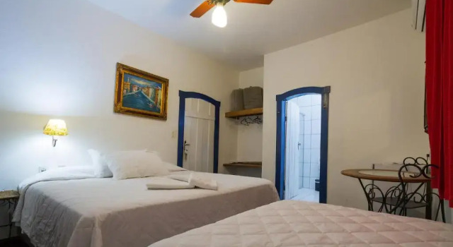 Трёхместный номер Standard Hotel Serra Vista