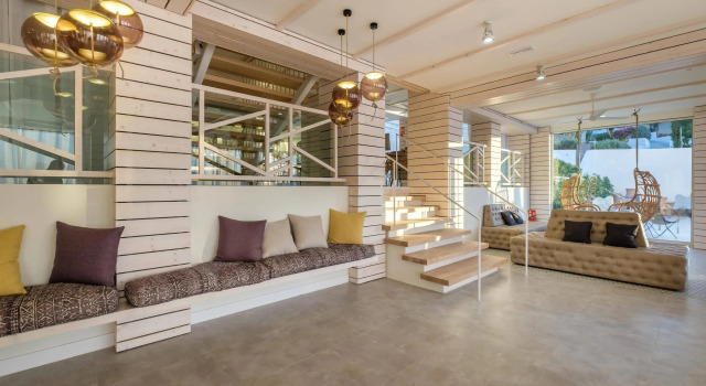 Apartamentos Club Paradise Beach, Rezerwuj Hotel Portinatx Ibiza