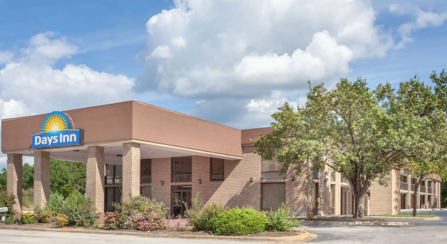 Days Inn by Wyndham Clinton / Laurens I-26, Book Mini-hotel Clinton South Carolina