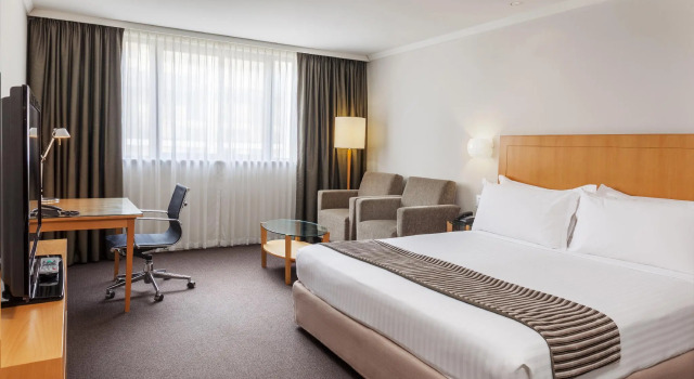 Двухместный номер Premium Crowne Plaza Perth by IHG