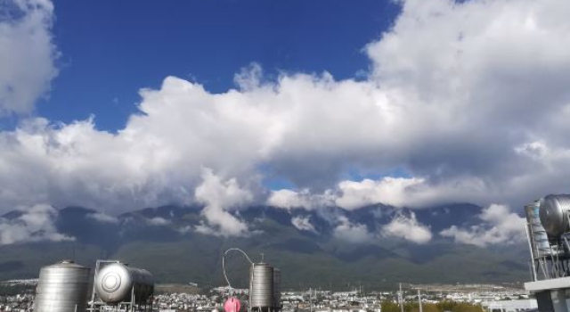 Yunbu Outdoor Themed Inn, Prenota Hotel Hotel a Dali con parcheggio, Parcheggio