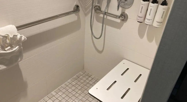 Номер Standard Crowne Plaza Ventura Beach by IHG
