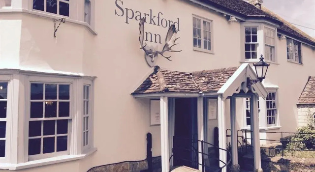 Sparkford Inn, Varaa Matkakoti Yeovil 
