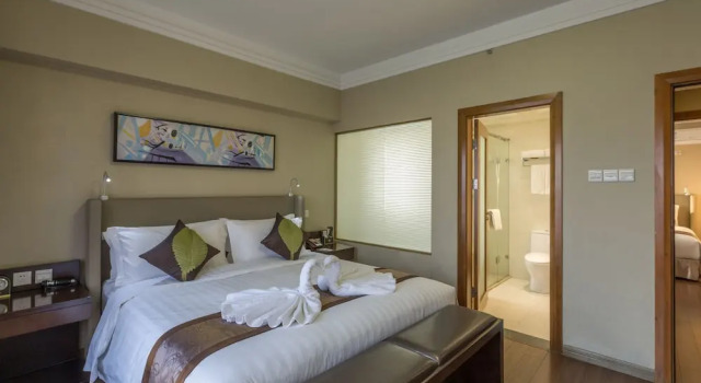 Люкс Deluxe с 2 комнатами Jinjiang Peninsula Seasons Hotel