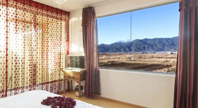 Time Manor Inn, Book Hotel Hoteller i Lijiang med parkering, Parkering