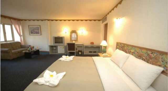 Lopburi Inn Resort