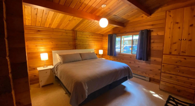 April Point Harbour House, Prenota Hotel Quathiaski Cove 