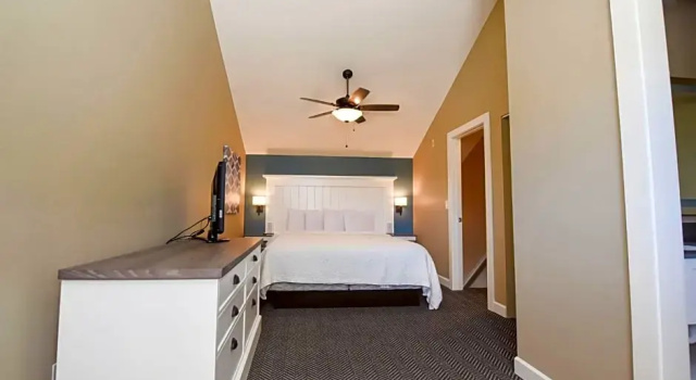Двухместный люкс Waterside Suites and Marina