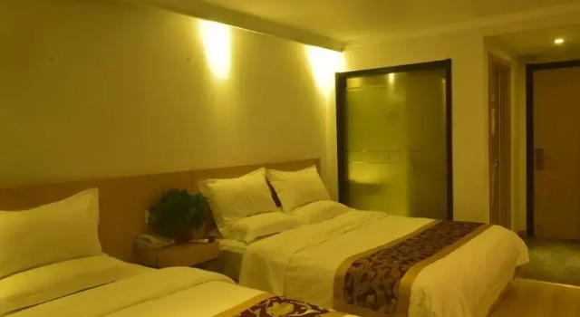Семейный номер Standard GreenTree Inn Changzhou Jintan North Bus Station Express Hotel