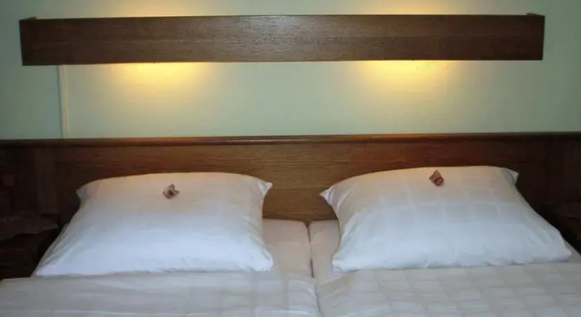 Hotel & Restaurant Ernst, Book Hotel Ahrbergen Weser Uplands