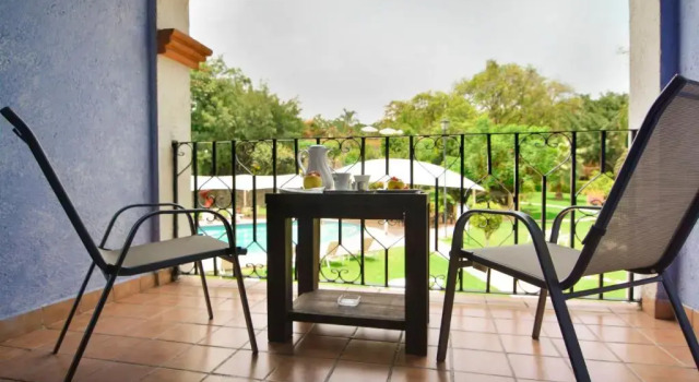 Полулюкс Hotel Coral Cuernavaca