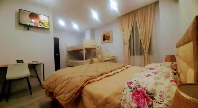Habitación familiar Estándar con vista al jardín CityCenterHotel Shkoder