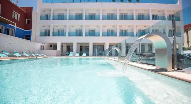 Sol Y Mar Hotel, Забронировать Отель Хавеа Коста-Бланка, рядом с Пляж Ареналь