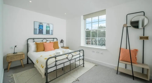 Апартаменты с 3 комнатами Charming apartment near Holland Park