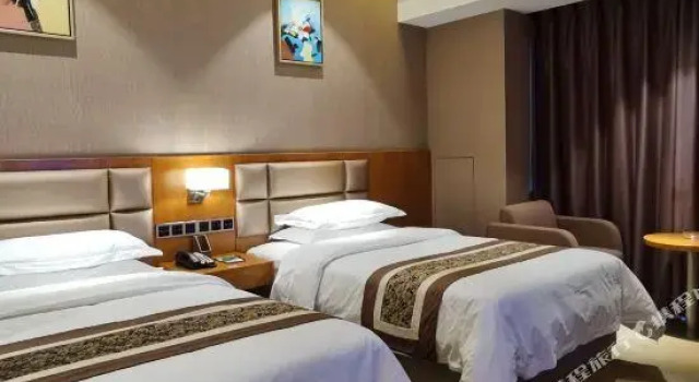 Peninsula Fino International Hotel, Забронировать Отель Бизнес-отели Шаньдун, 4* 5*