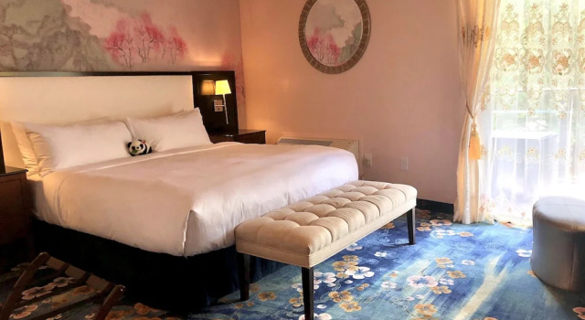 Номер Premier с балконом WangShi China Palace B&B