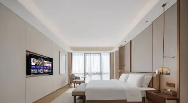 Suite Lakeside Hotel