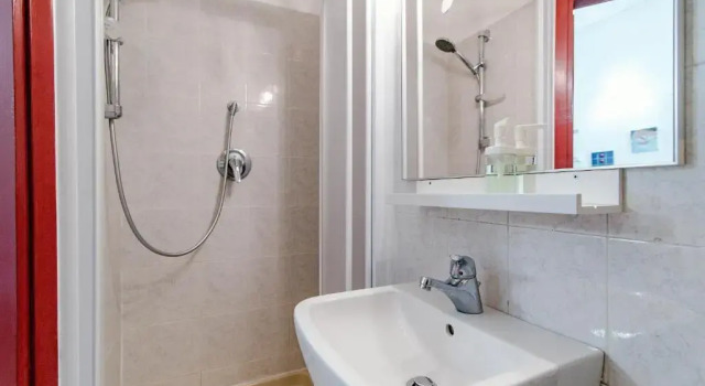 Apartment Red Passion