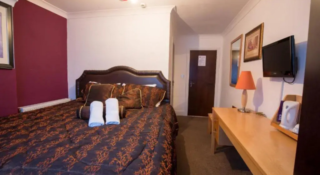 Двухместный полулюкс Citybest Hotel