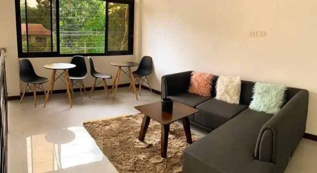 Monati Hostel Panglao