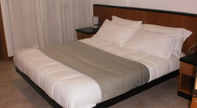 Residence Le Corti, Book Hotel Bagno Roselle Toscana