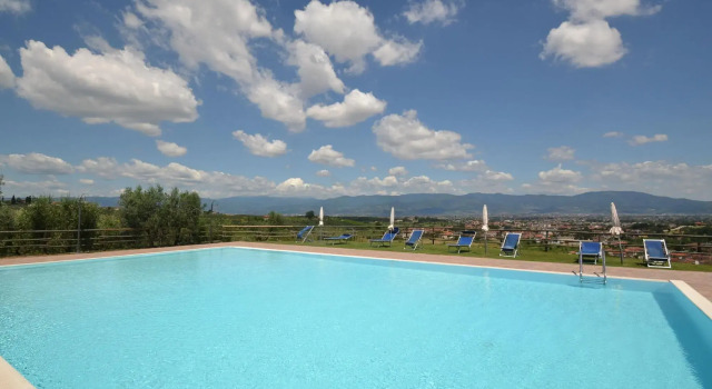 La Casa degli Olivi 1, Varaa Hotelli Quarrata Toscana
