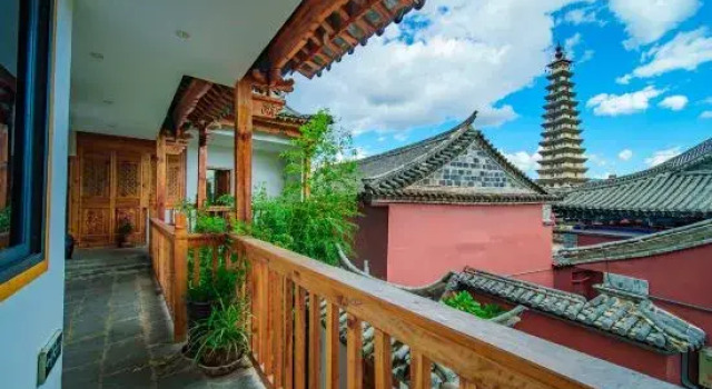 Huachengju View Guesthouse