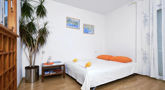 Apartment Zrine - comfortable with a balcony: A1 Makarska, Riviera Makarska