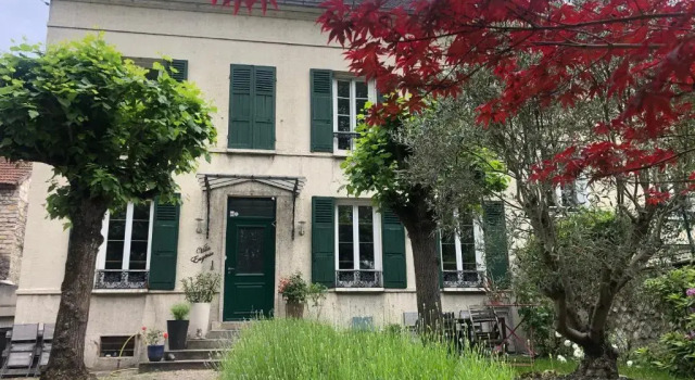 Villa Eugenie Melun, Rezervasyon Villa Ile de France villalar, Villa
