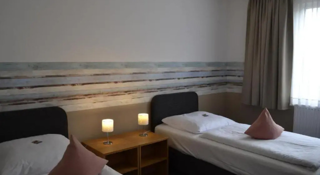 Двухместный номер Standard Hotel Café Galerie I Hannover-Garbsen I Free Parking
