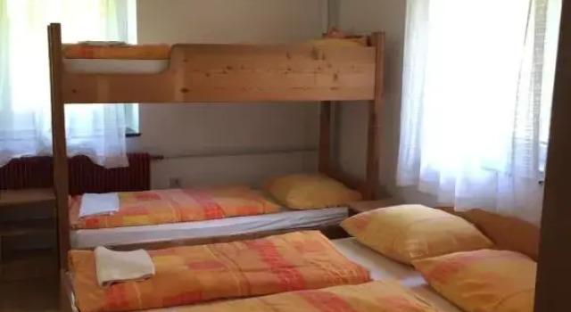 Четырёхместный номер Standard Youth Hostel Nika