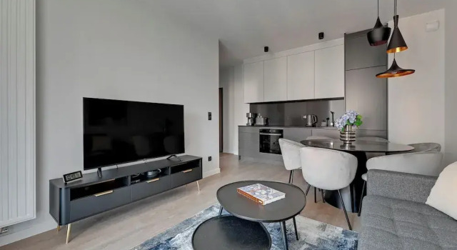 Апартаменты Deluxe Scala City Center Apartments with Parking by Lion Apartments