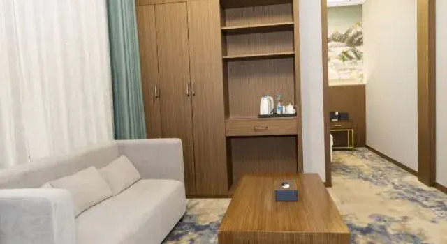 Двухместный люкс Xinyue Chain Hotel (Pingliang No. 1 High School)