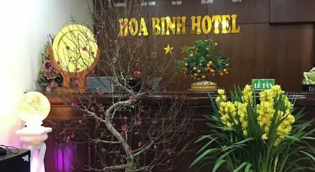 Hoà Bình Hotel LC - by BayLuxury