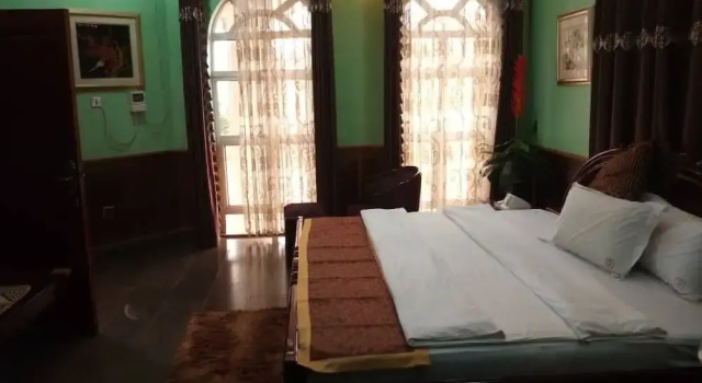 Pathfinder Hotel And Holiday Inn, Book Hotel Hotels in Ondo with Parking, Parking