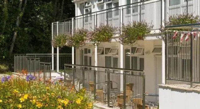 Ilex Lodge, Varaa Hotelli Hotellit Channel Islands uima-altaalla, Uima-allas