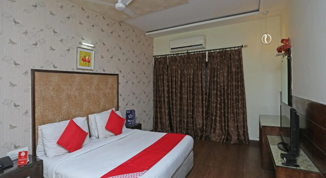 OYO 8576 Hotel Jiwan Plaza, Réserver Hôtel Patiala Pendjab