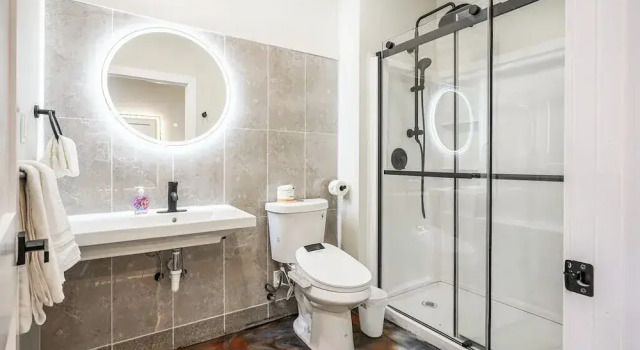 Студия Melwood Suites Unit 105 Studio