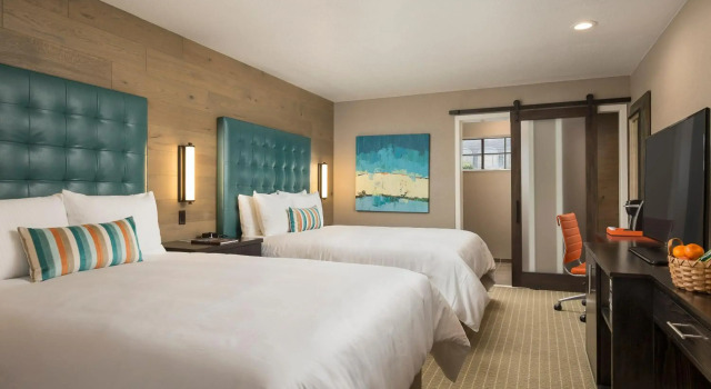 Wave Street Inn