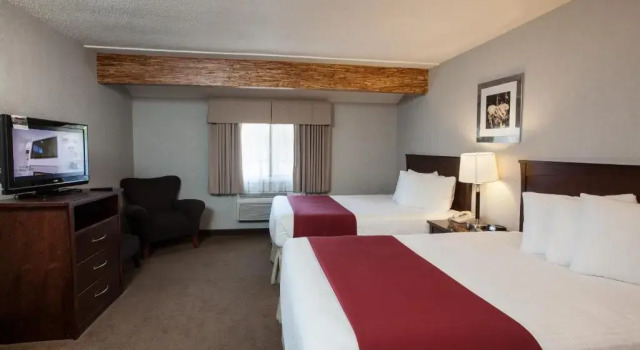 Четырёхместный номер Standard Northwinds Hotel Revelstoke
