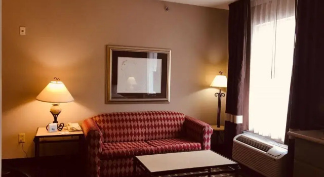Полулюкс Hawthorn Extended Stay by Wyndham Conyers