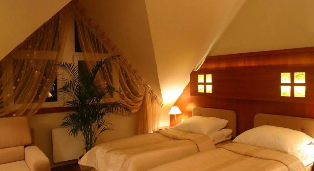 Hotel Sahara